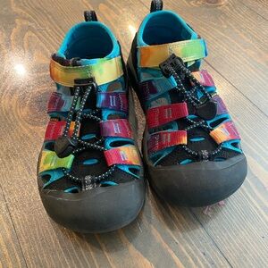 KEEN Tie Dye Kids Sandals